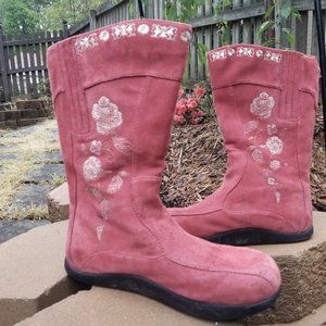 Born suede negative-heel design boot Size 9.5 Med